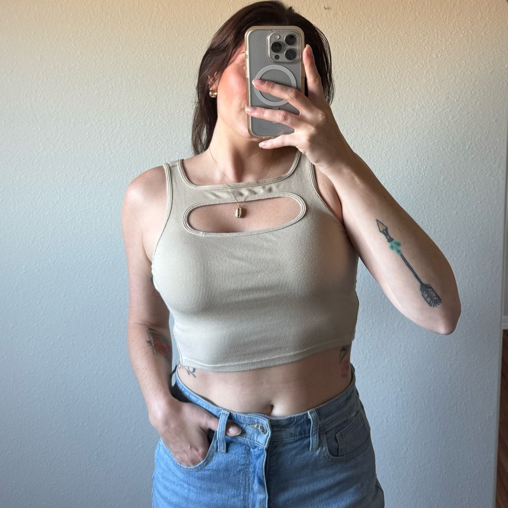Lululemon Crop Top